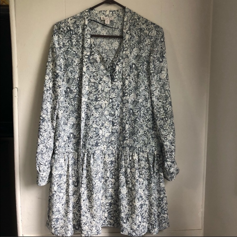 Lila rose paisley dress blue and white size small